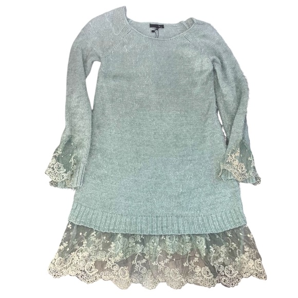 RYU: sweater dress with lace trim - Picture 1 of 3